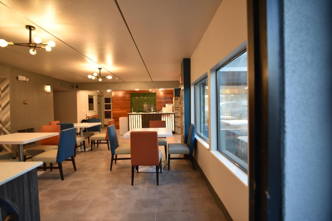 Hotel Baymont By Wyndham Pine Grove I-81 Extérieur photo