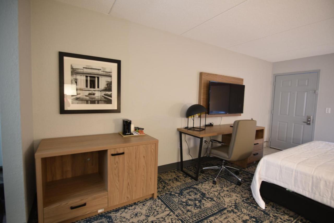 Hotel Baymont By Wyndham Pine Grove I-81 Extérieur photo