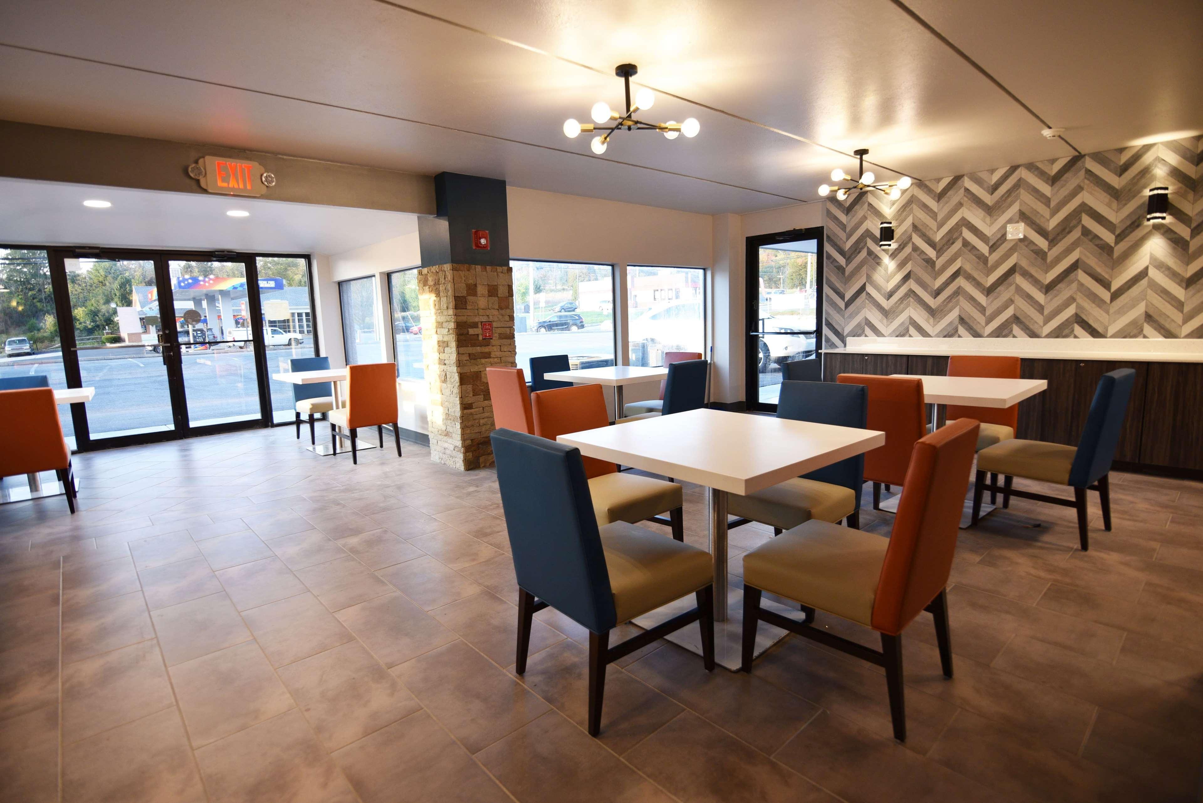 Hotel Baymont By Wyndham Pine Grove I-81 Extérieur photo