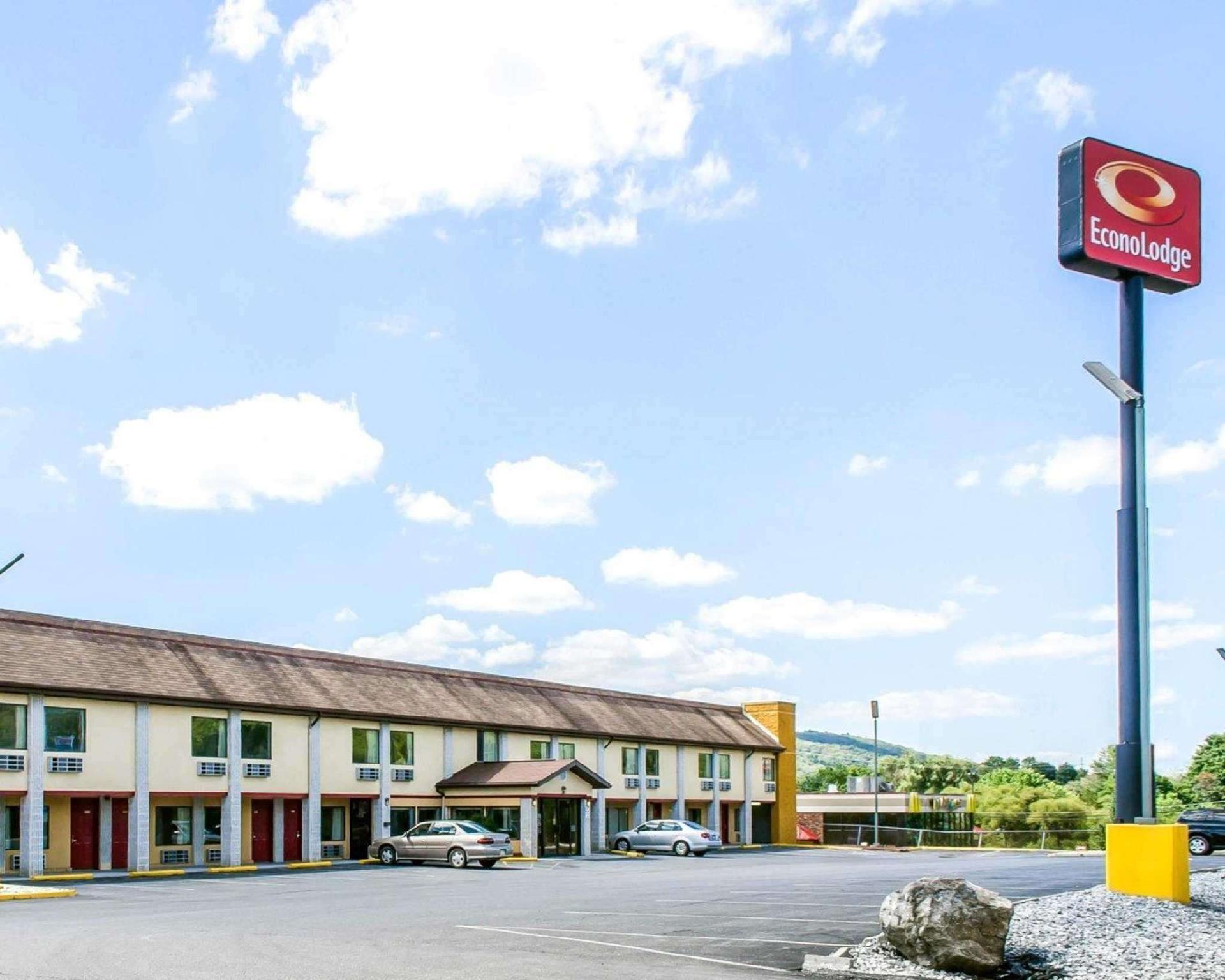Hotel Baymont By Wyndham Pine Grove I-81 Extérieur photo